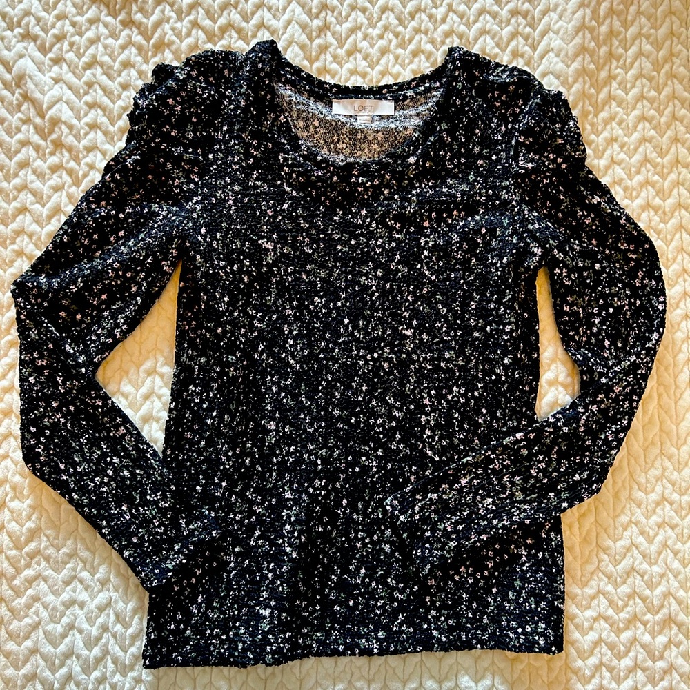 Sweet Long Sleeved Blouse 🌷